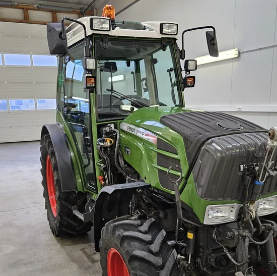 TopCar Mitarbeiter Richard Polier un1 Keramikversiegelung Spezialist 1X1